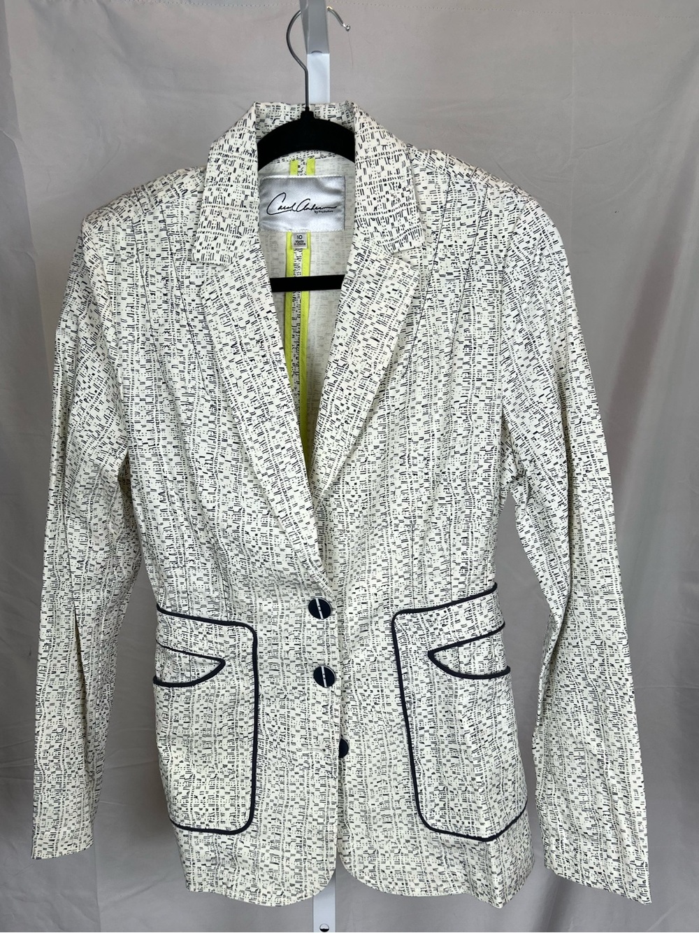 CAbi Carol Anderson by Invitation black and white abstract print textured blazer